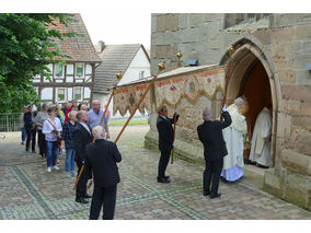 Johanniprozession mit Ehrenamtsfest (© Karl-Franz Thiede)